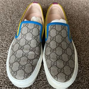 Gucci slip on